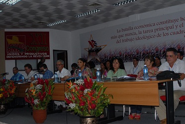 Campesinos capitalinos al ritmo de estos tiempos