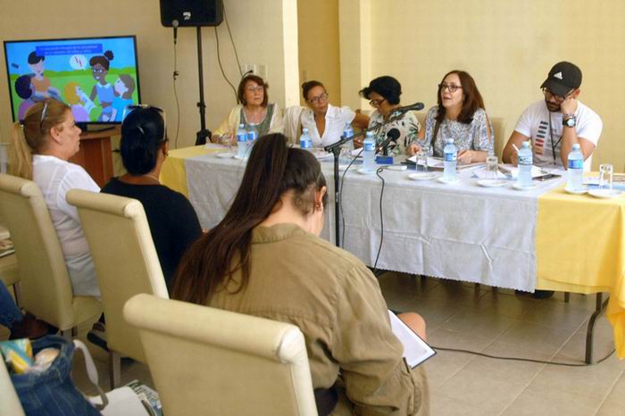 http://www.radiorebelde.cu/images/images/2019/ciencia/centro-nacional-educaciion-sexual-cuba-foto-pl.jpg