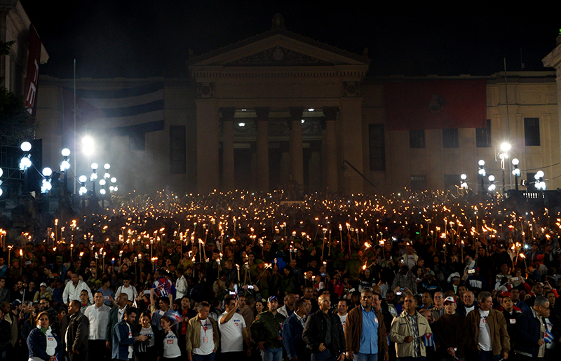 Para seguir iluminando a Cuba