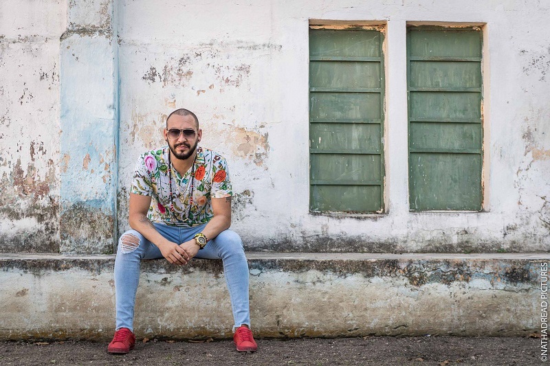 Emilio Fr�as, el ni�o, la verdad, la m�sica de vuelta al barrio