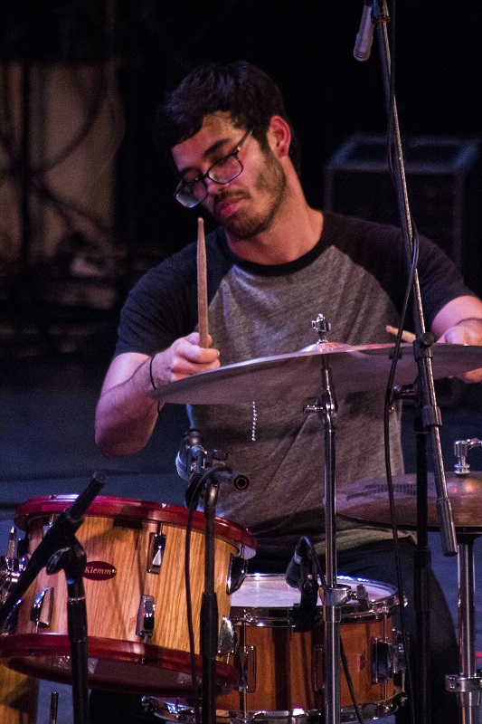 Marcos Morales: "Con la bater�a me encontr� incluso como persona"