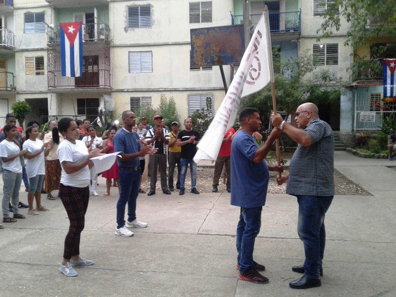 Recibe Premio del Barrio escuela primaria en Guant�namo