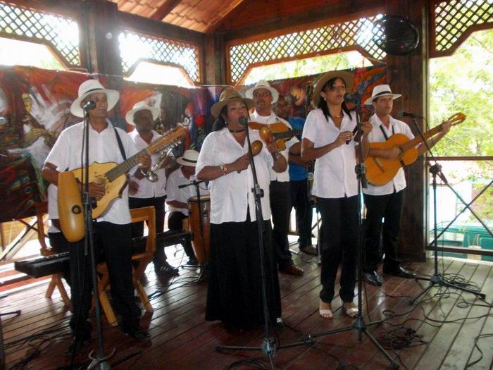 Colectivo de Son Del Batey