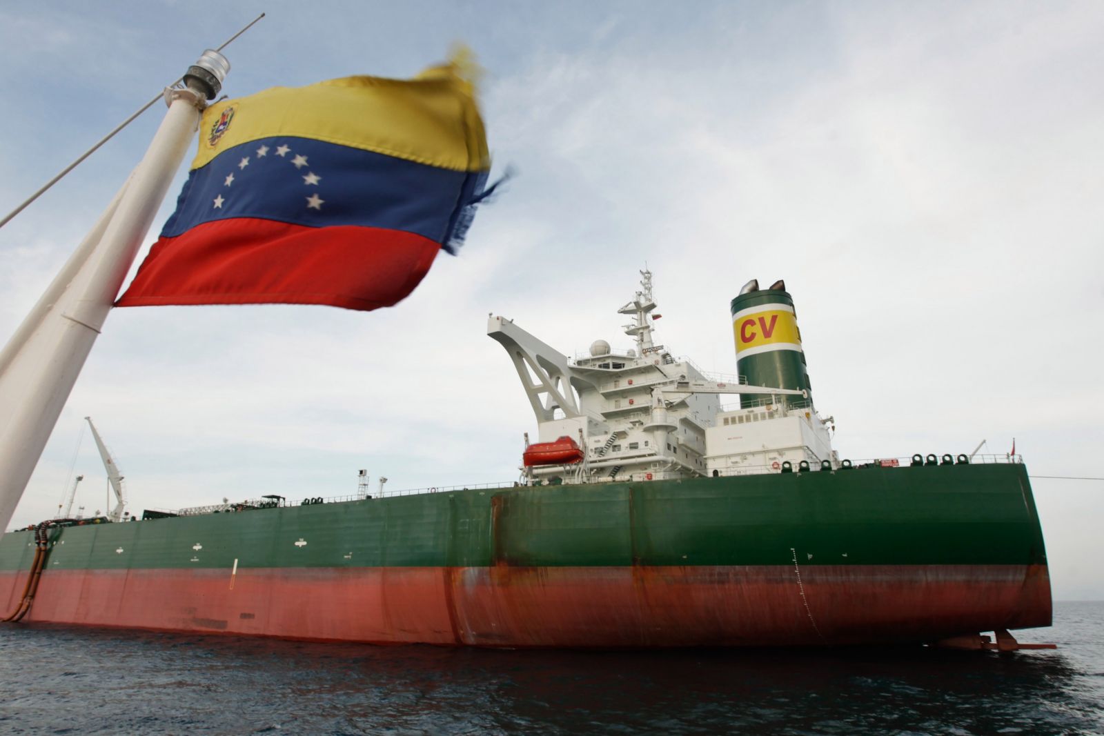 United States continues chase against ships carrying oil to Cuba