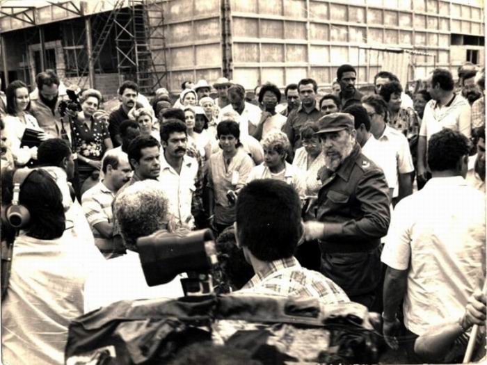 Fidel en la Fábrica de Quesos de Sibanicú