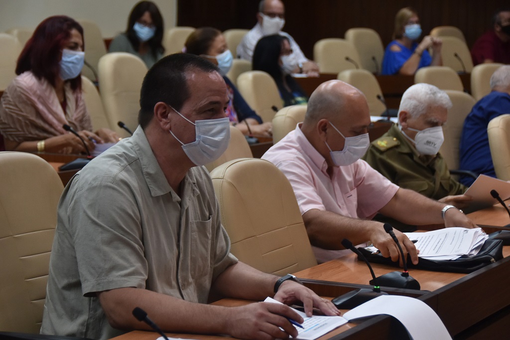 La Habana aplica medidas restrictivas para cortar el paso a la COVID-19