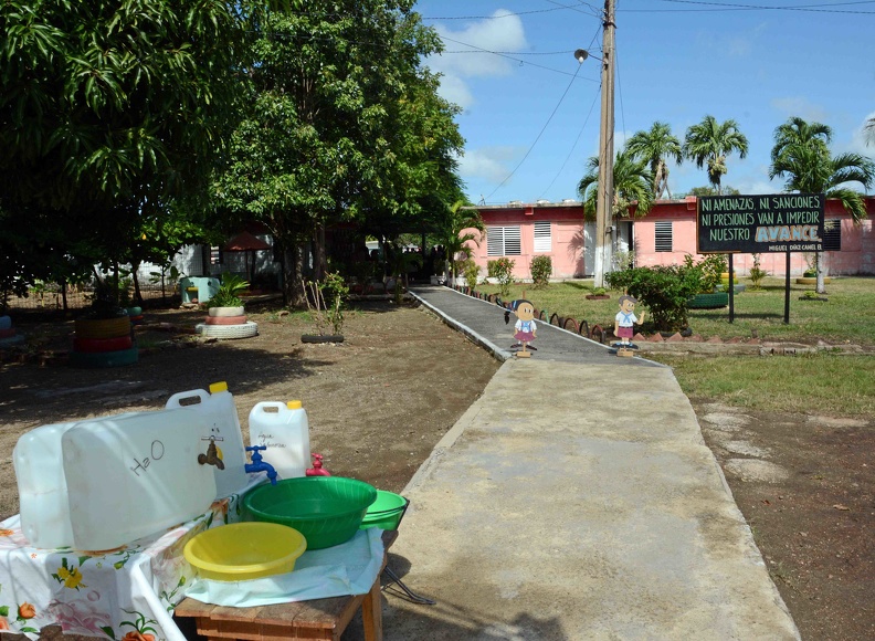 Ultiman escuelas de Cuba medidas para reinicio del curso escolar. Foto: Roberto Blanco