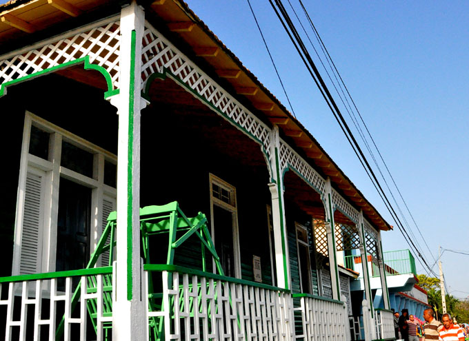 Restauran casa natal de la revolucionaria Celia Sánchez Manduley  