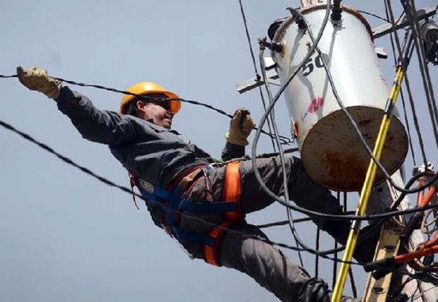 Eléctricos espirituanos en la vanguardia del país