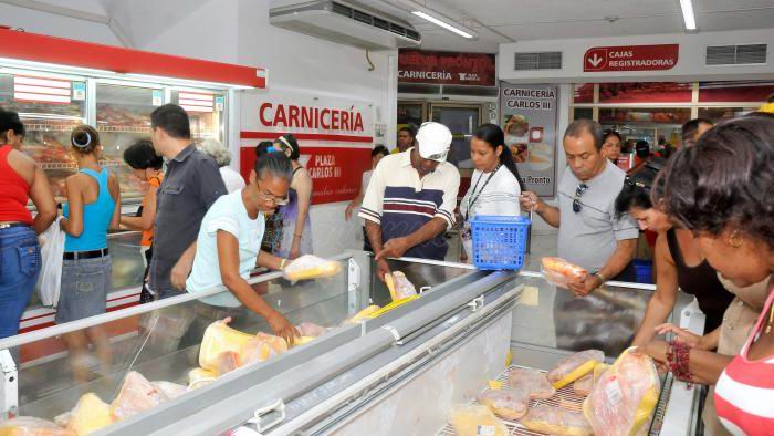 Informan sobre abastecimiento de productos de aseo y normados en Cuba