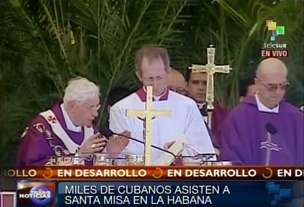 Benedicto XVI oficia Santa Misa en La Habana, Plaza de la Revolución. Foto Radio Rebelde/Telesur