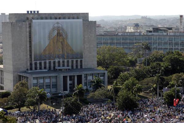 Imagen de la Virgen de la Caridad del Cobre en en la Plaza de la Revolución José Martí, en La Habana, Cuba, el 28 de marzo de 2012.Foto: René Pérez Massola