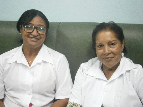 De derecha a izquierda Zenaida Pereira Viera y Damaris Ramos Tamayo