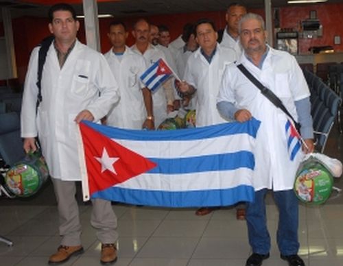 Destacan atención de médicos cubanos a chilenos afectados por inundaciones