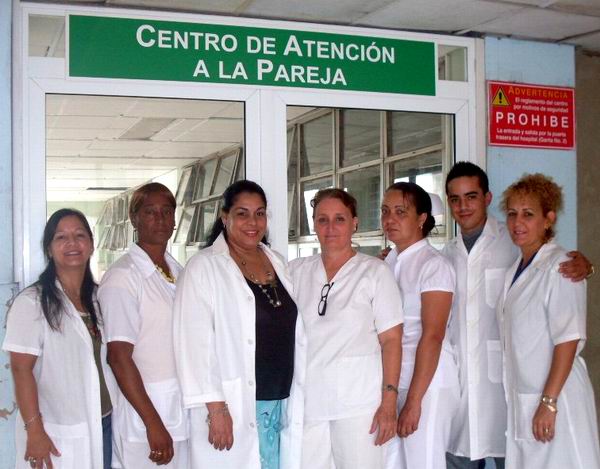 Centro de Reproduccin Asistida, del Hospital Doctor Gustavo Alderegua Lima. Foto: Mireya Ojeda Centro de Reproduccin Asistida, del Hospital Doctor Gustavo Alderegua Lima. Foto: Mireya Ojeda