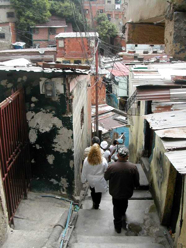 Empinadas escaleras en cerros de Caracas. Empinadas escaleras en cerros de Caracas.