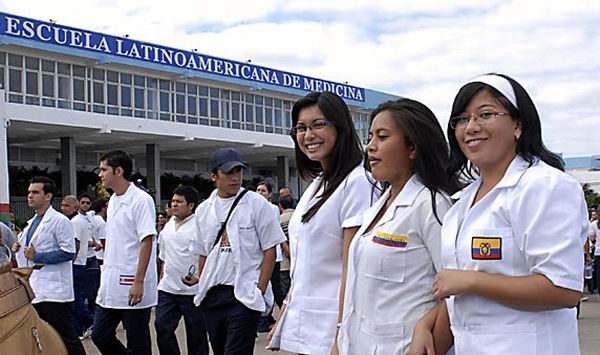 Destacan en Bolivia trascendencia de la Escuela Latinoamericana de Medicina 