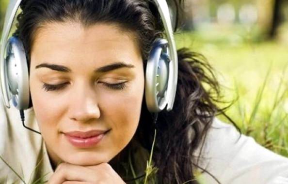 Escuchar música nueva es gratificante para el cerebro 