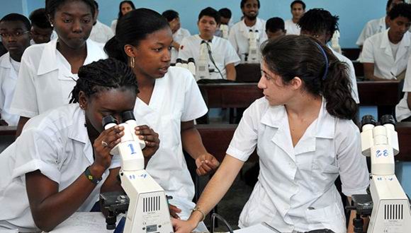 Actualizan ingreso a Ciencias Médicas en Santiago de Cuba 