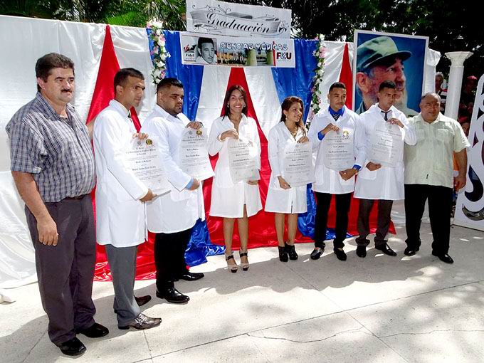 Ratifica Cuba alta vocaci�n en la formaci�n de profesionales de las ciencias m�dicas