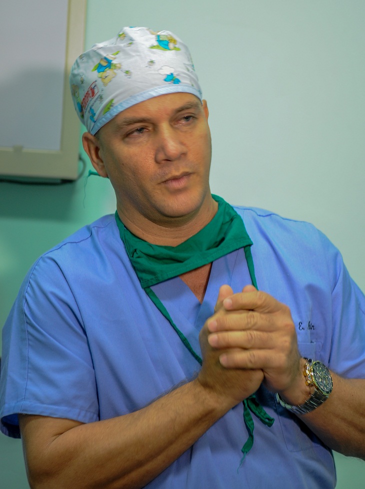 Aplica Cuba por primera vez novedoso proceder quirúrgico en paciente con cáncer de mama