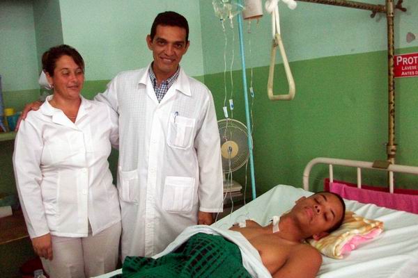 Por primera vez cirug�a de escoliosis en Cienfuegos