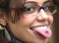 Joyas magnéticas en la lengua pueden dañar la salud