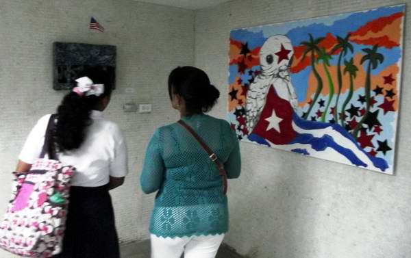 Los colaboradores cubanos de la Misión Cultura Corazón Adentro, festejaron este 4 de junio el cumpleaños de Gerardo Hernández Nordelo Los colaboradores cubanos de la Misión Cultura Corazón Adentro, festejaron este 4 de junio el cumpleaños de Gerardo Hernández Nordelo