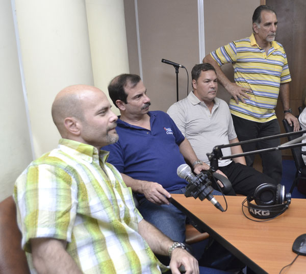 Se hizo la luz. Foto abel Rojas Barallobre.