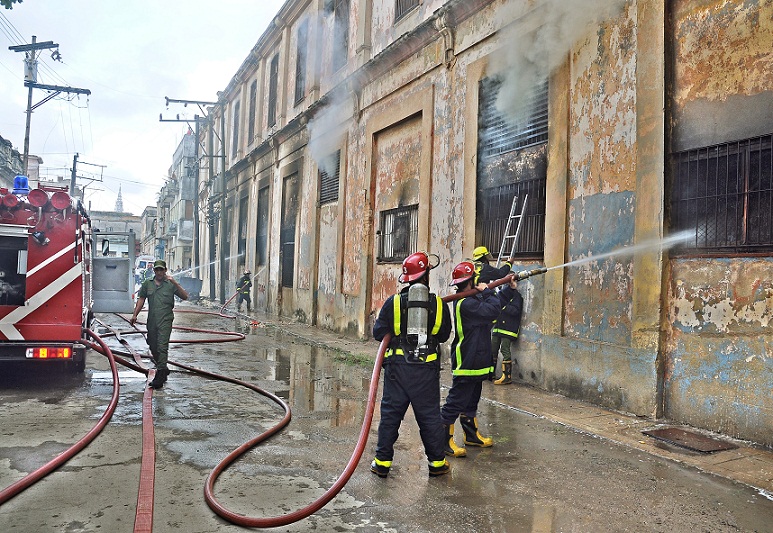 El altruismo de un bombero