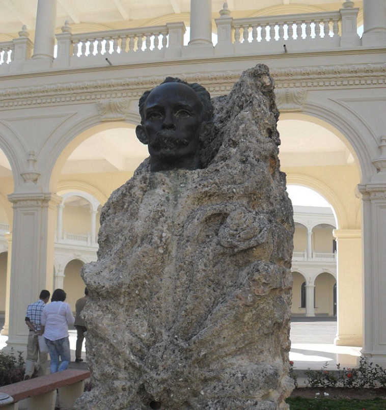 Un colegio de grandezas para el futuro de la Patria