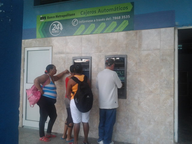 Cajeros autom�ticos en la comunidad