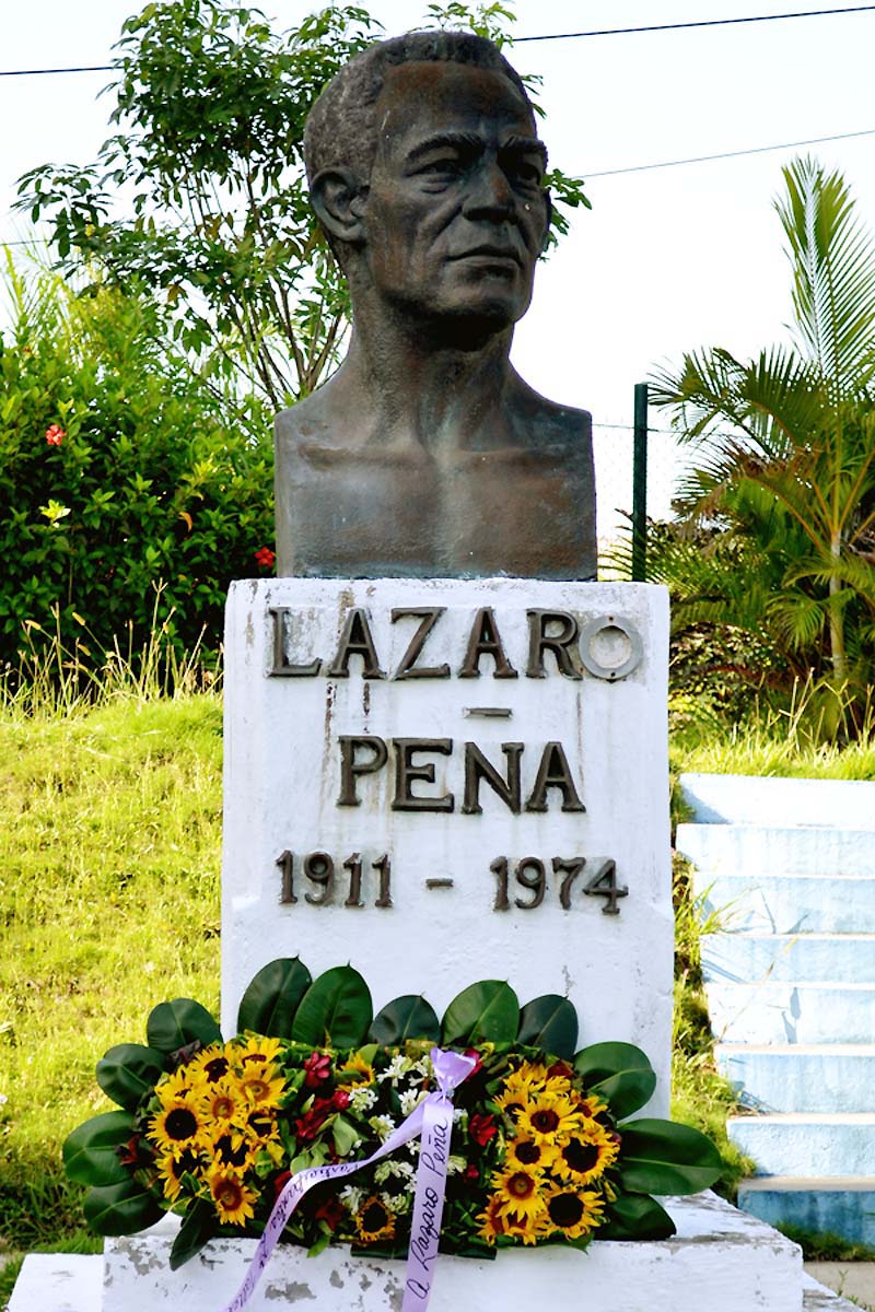 Lázaro Peña, como centinela del Centro de Convenciones que multiplica experiencias en los adolescentes y jóvenes, en los sindicalistas del mundo. Foto eddy Martín Díaz.