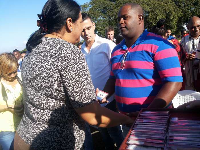Saludan en La Habana Aniversario 59 del Triunfo de la Revoluci�n Cubana. Foto: Carlos Serpa 