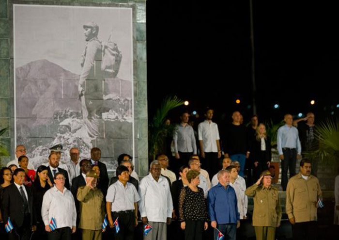 Fidel, ¡Hasta la victoria siempre!