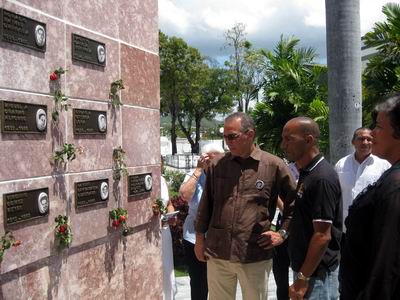 Homenaje de Antonio Guerrero a José Martí. Foto: Sergio Martínez