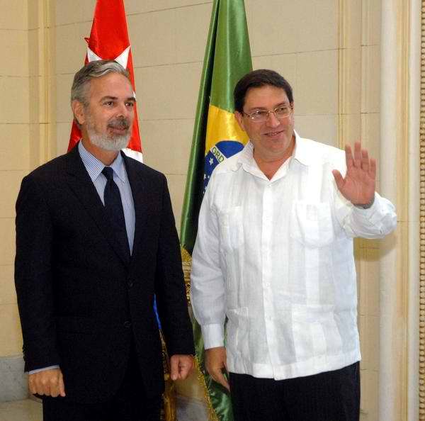 Canciller cubano recibe a su homólogo brasileño. Foto AIN Canciller cubano recibe a su homólogo brasileño. Foto AIN