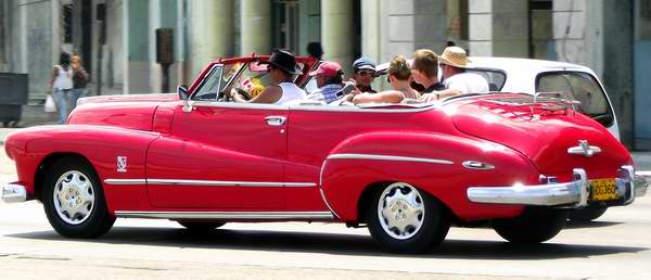 Buick tipo 56, Super convertible. Foto: Abel Rojas. Buick tipo 56, Super convertible. Foto: Abel Rojas.