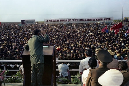 Fidel Castro: Satisfacción de un pueblo que construye leyes revolucionarias