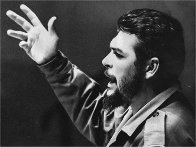 El Che y el nuevo logro de la Revolución cubana