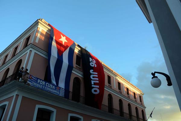 Pueblo cienfueguero invade las calles para homenajear a Fidel