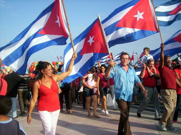 En Cienfuegos preparados 200 mil trabajadores para  desfilar el Primerio de Mayo  Foto: Mireya Ojeda