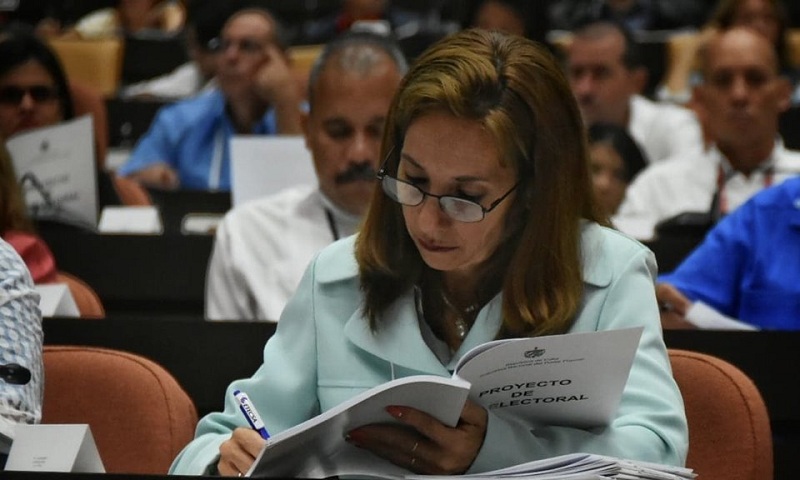 En Audio: Nueva Ley Electoral cubana parte de nuestra constitución En Audio: Nueva Ley Electoral cubana parte de nuestra constitución
