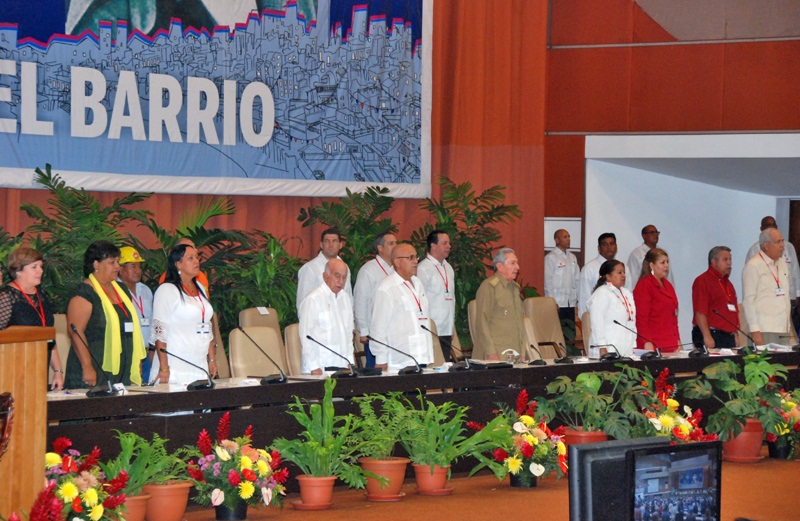 Asiste Raúl a la clausura del IX Congreso de los CDR (+Audio)