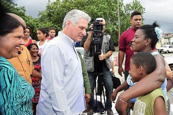 Miguel Díaz-Canel recorrió varios lugares de La Habana. Foto: Estudios Revolución.