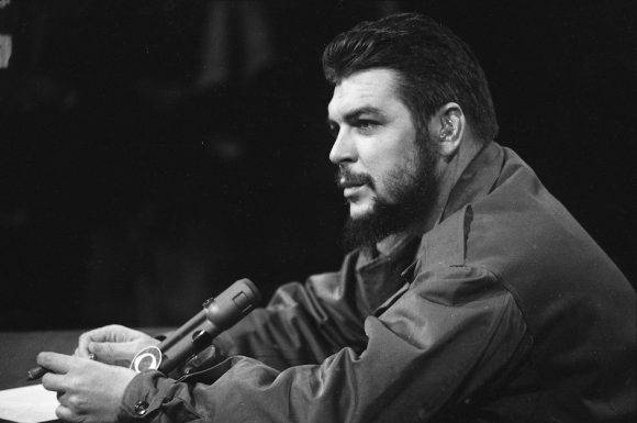 El Che habla de la Casa de las Américas