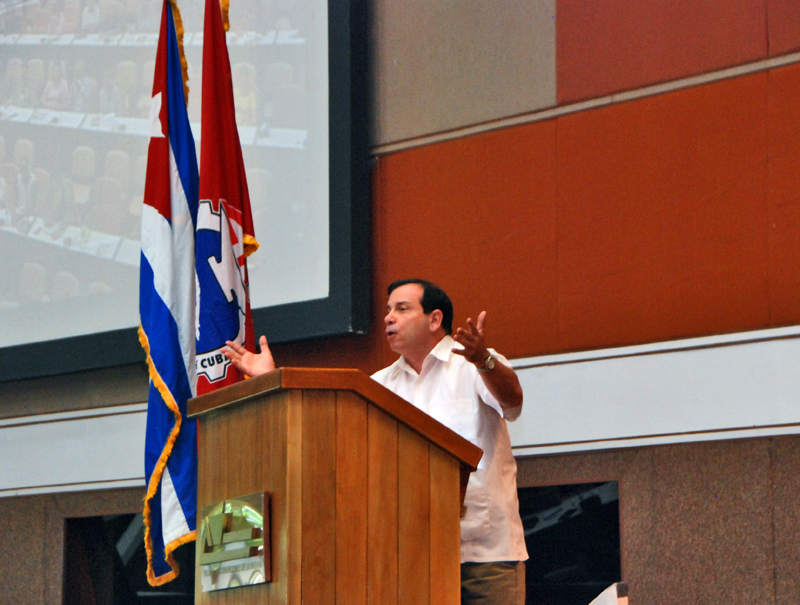 Fernando Gonzalez, président de l'ICAP. Photo Radio Rebelde