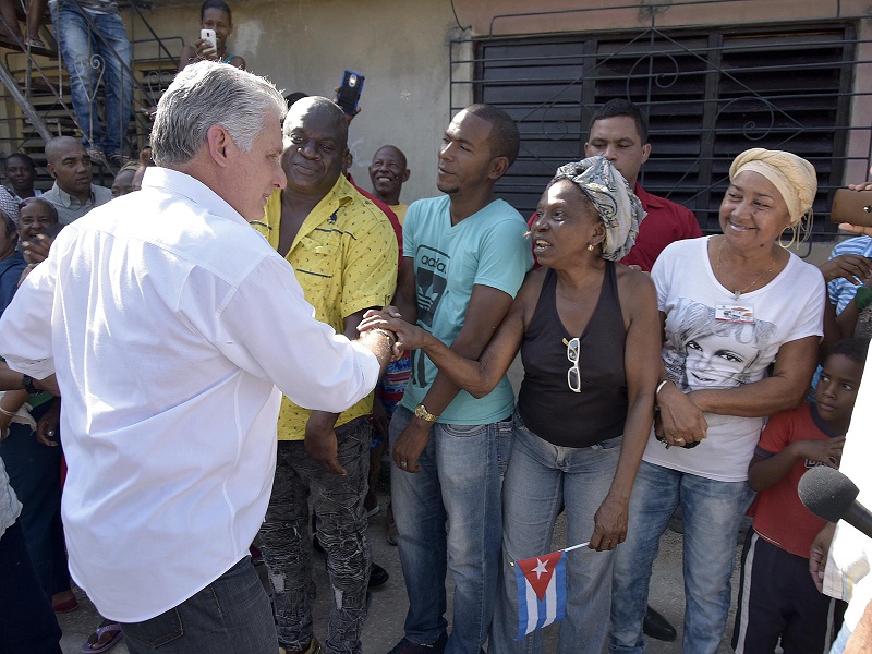 Intercambia Díaz-Canel con el pueblo santiaguero