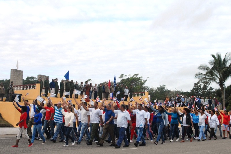 Por la Defensa de la Patria Socialista 