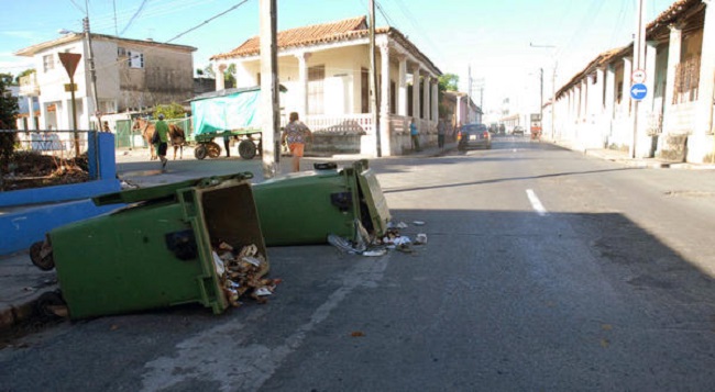 Indisciplinas sociales, vertederos de basura